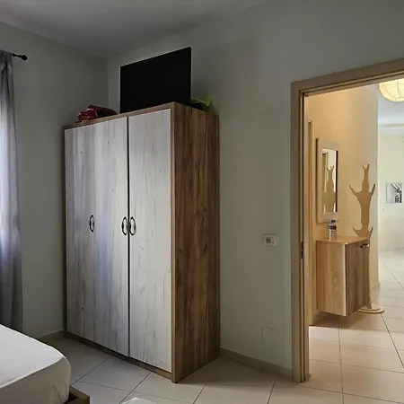 Saranda Holiday Apartments *