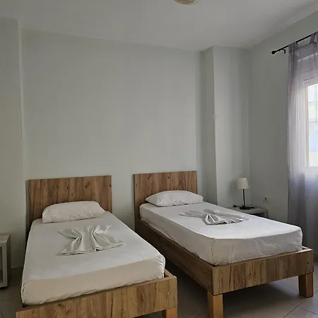 Saranda Holiday Apartments *